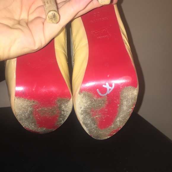 Christian Louboutin nude heels - Picture 4 of 6